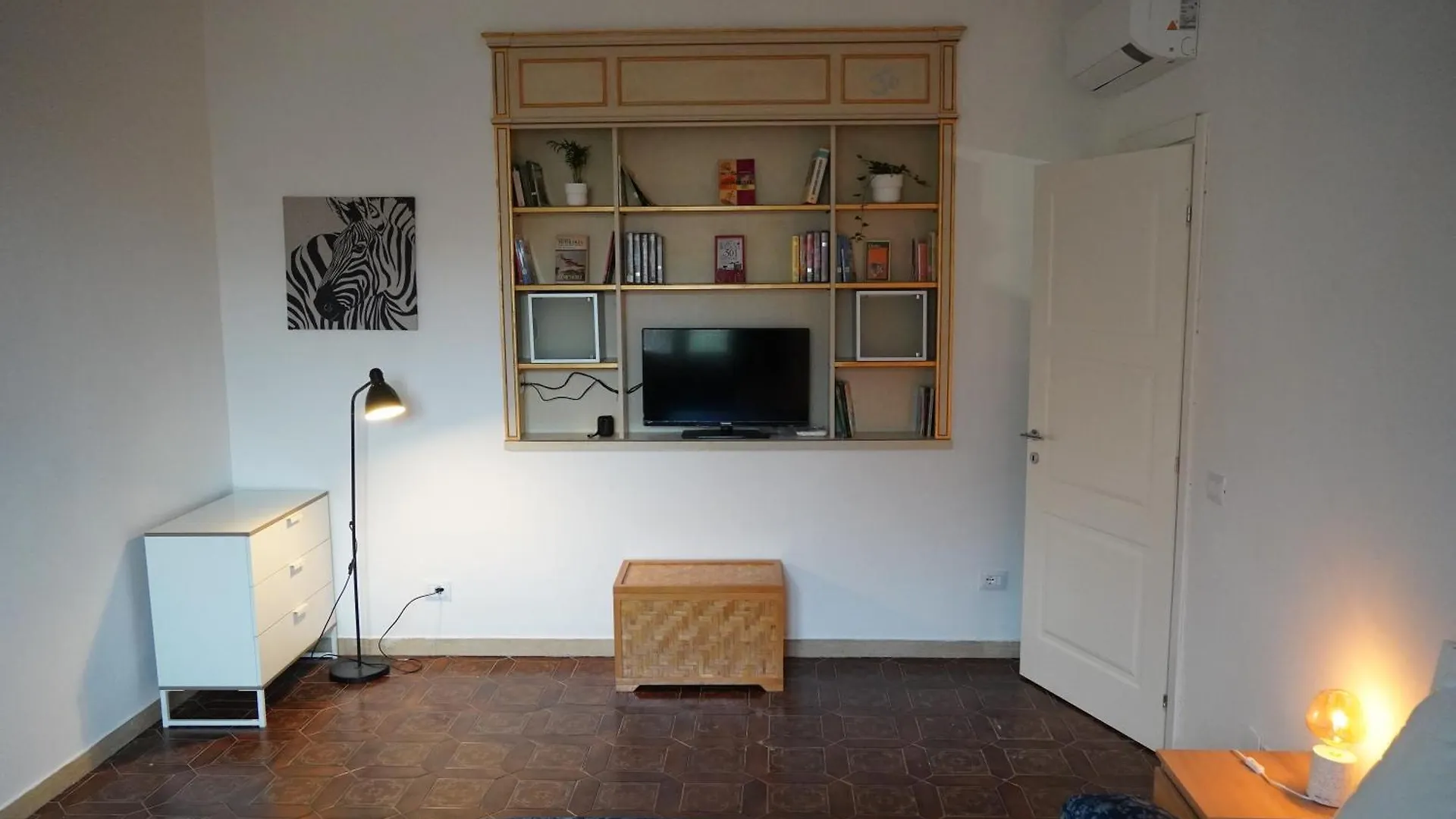 Kaya Chironda Apartment Bologna Italy